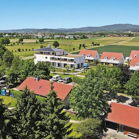 Semesteranläggning (resort) Bachhof Straubing