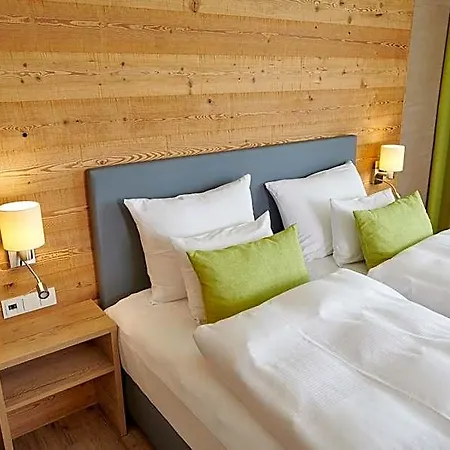 Bachhof Üdülőközpont 4*